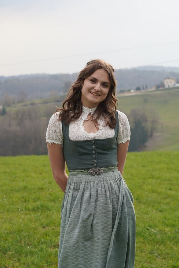 Julia Hirt